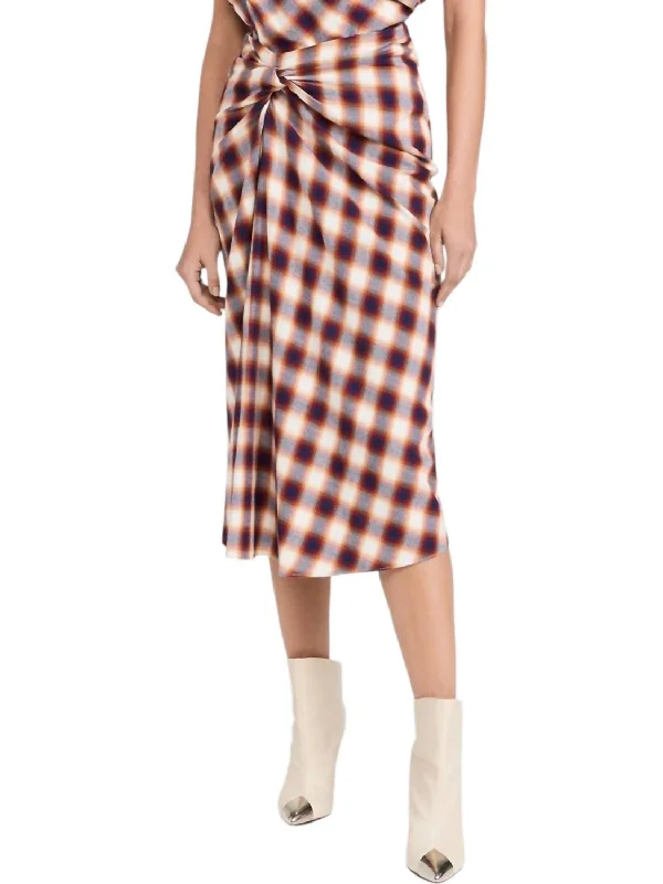 Tijuana Skirt In Midnight & Red garde