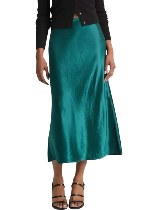 Shaped Hem Slip Skirt In Jade Lake Casual Women's Loose - fitting