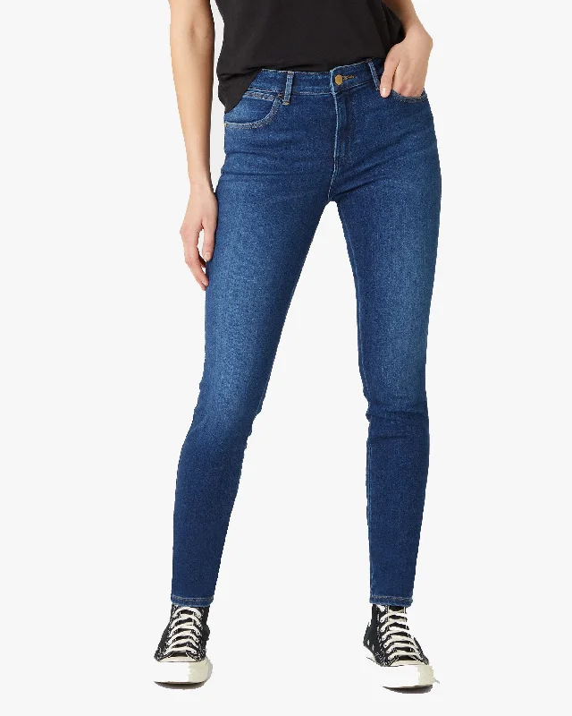 Wrangler Womens Body Bespoke Skinny Jeans - Authentic Love Tough Women's Military - inspired Wrangler Womens Body Bespoke Skinny Jeans - Authentic Love Tough Women's Military - inspired