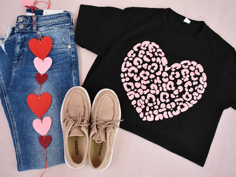 Heart Me Leopard Graphic Tshirt Bold Women's Statement