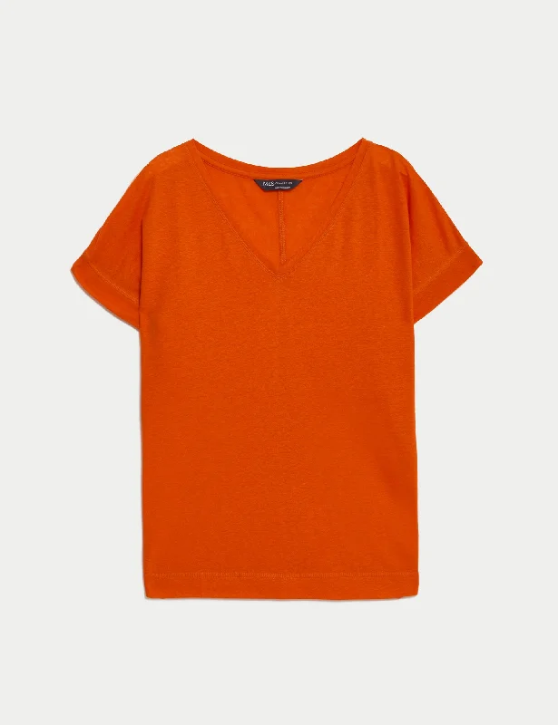 Linen Rich V-Neck T-Shirt British Gentlewoman Style