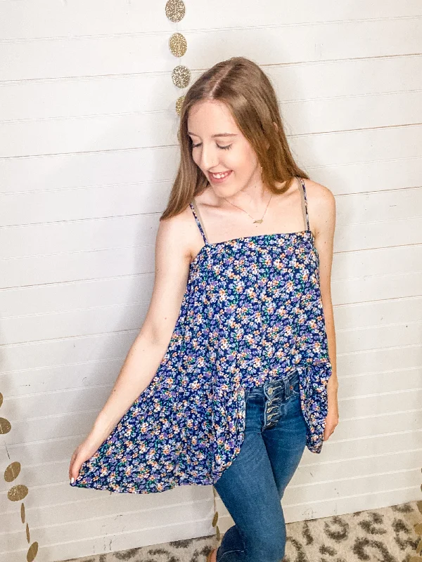 All Around Flowers Sleeveless Top British Gentlewoman Style