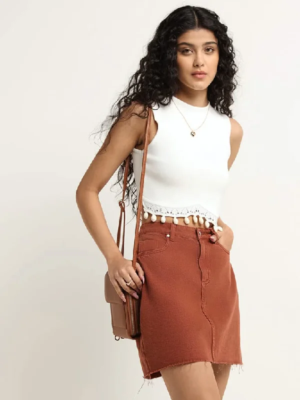 Nuon White Cowry Trim Crop Top Rugged Women's Outdoor 