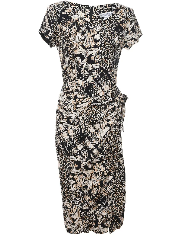 Abstract Pattern Dress - M Laid - back Women's Vibe