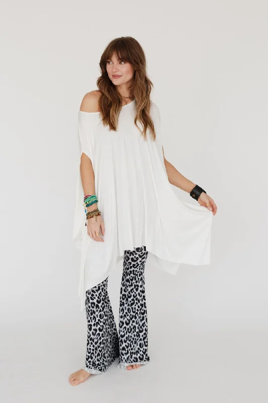 The Wren Tunic - Ivory Bold Women's Animal Print