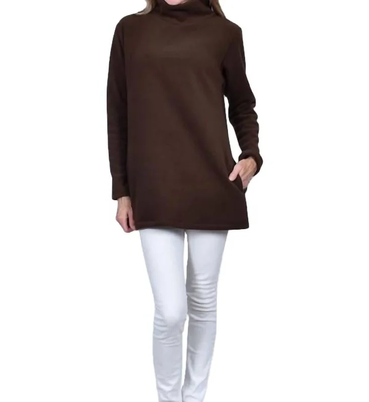 Acadia Fleece Top In Java Sleek Women's 