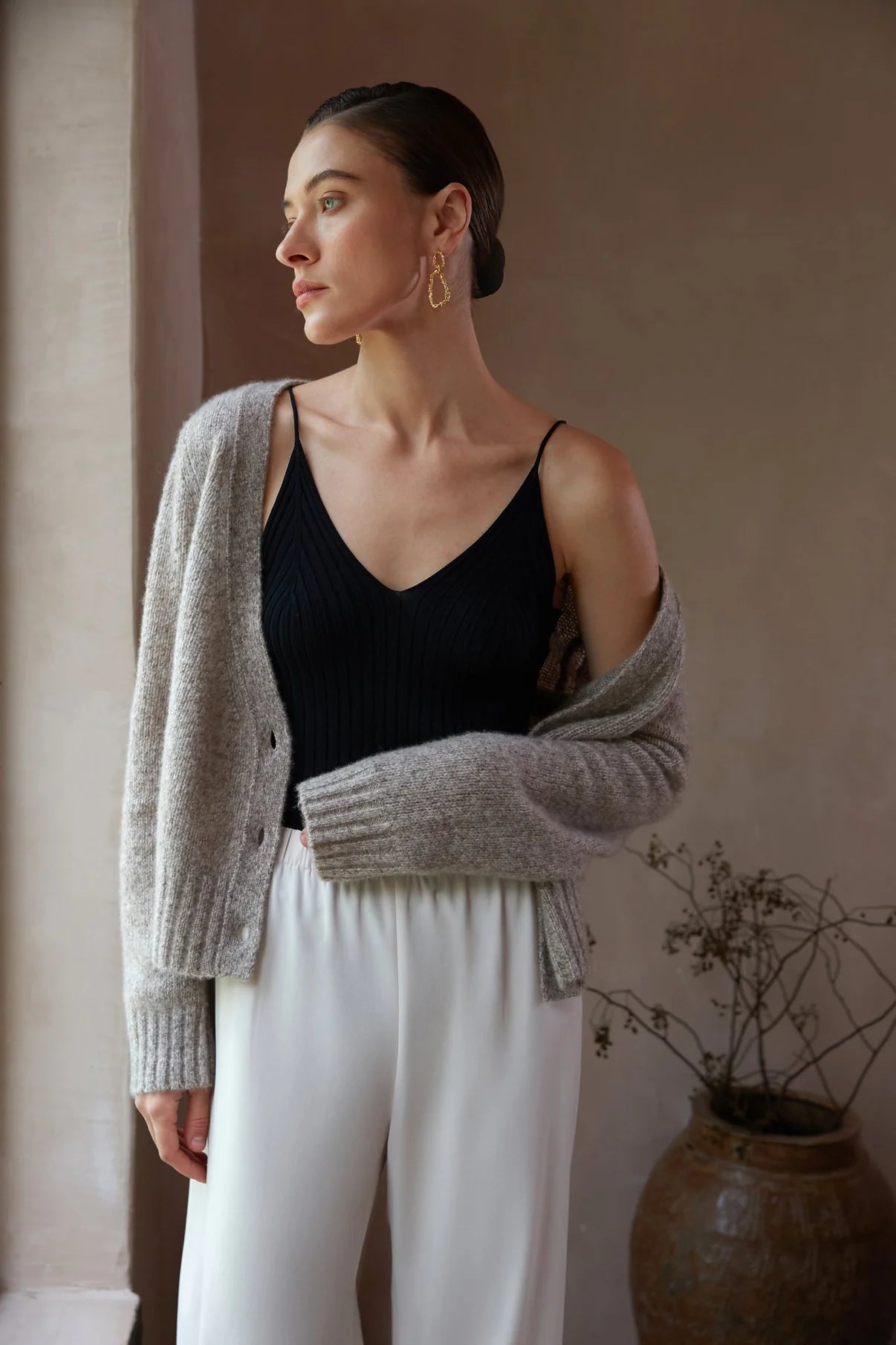 BETH Cashmere/Silk Cardigan in Heather Brown Feminine Women's Style 