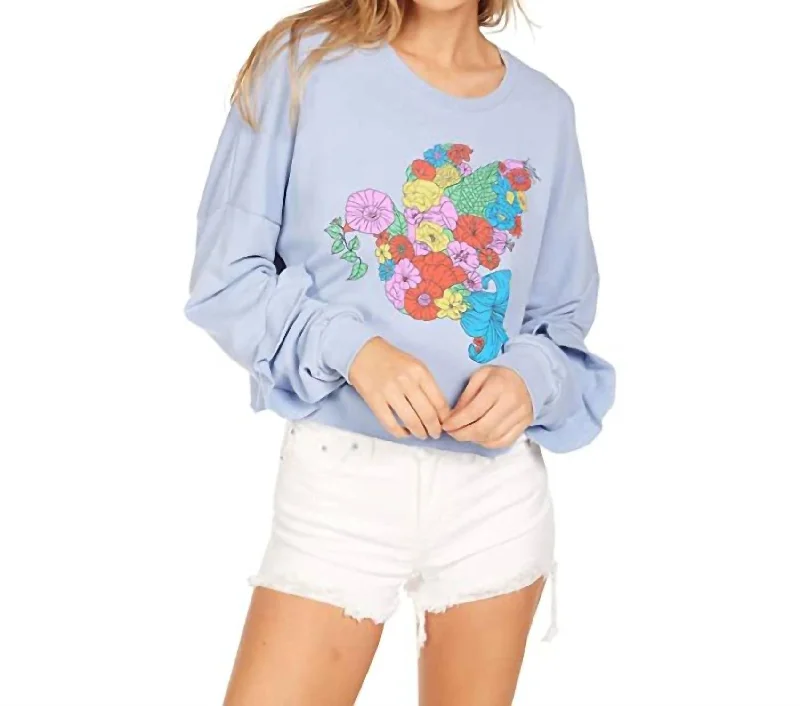 Chevelle Crop Pullover Floral Dove In Soft Sky Blue Dynamic Women's Moto