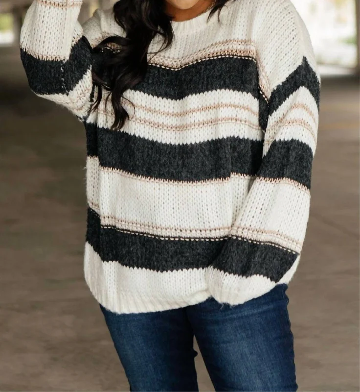 Sraightforward Striped Sweater In Ivory And Black Sophisticated Women's Tailored