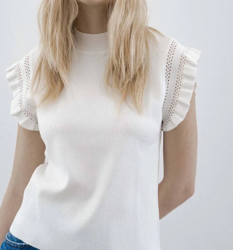 Zowie Sweater In Off White Relaxed Women's 